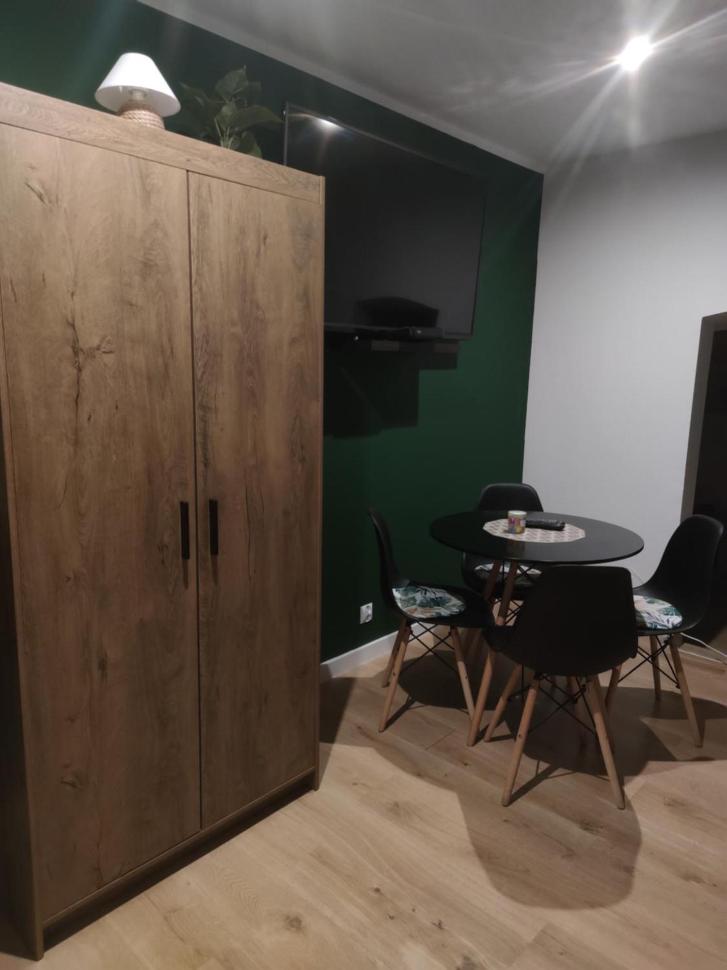 Aura Lewin Klodzki Quarto foto